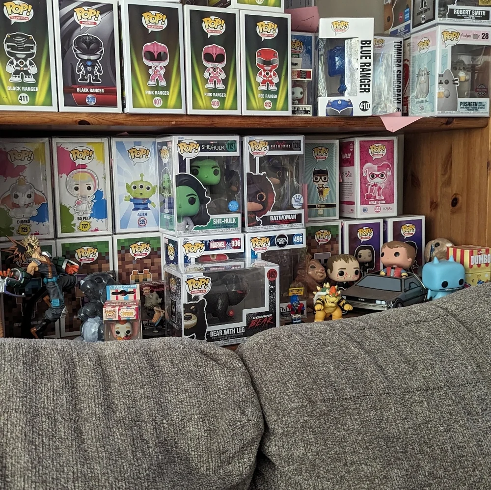 Mystery 6 Funkos with a guarantee - Picture 5 of 7